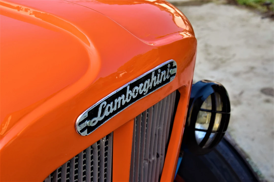 Lamborghini Tractors - Image 10 of 10