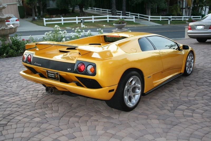 2001 Lamborghini Diablo VT - Image 2 of 5