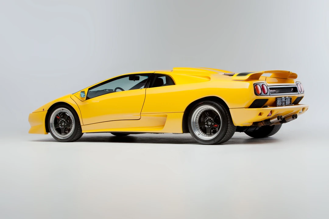 Lamborghini Diablo SV - Image 7 of 31