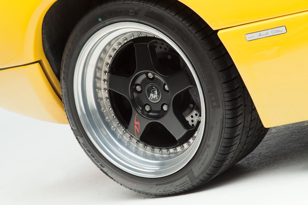 Lamborghini Diablo SV - Image 19 of 31