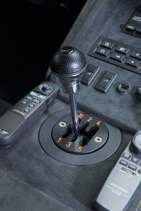 Lamborghini Diablo SV - Image 12 of 31