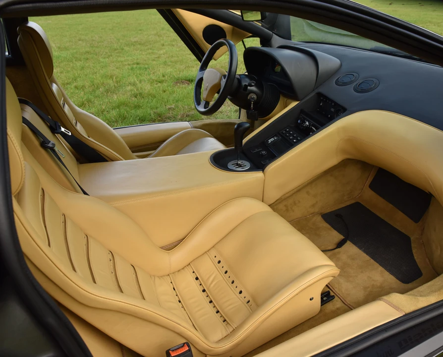 Lamborghini Diablo VT - Image 25 of 31