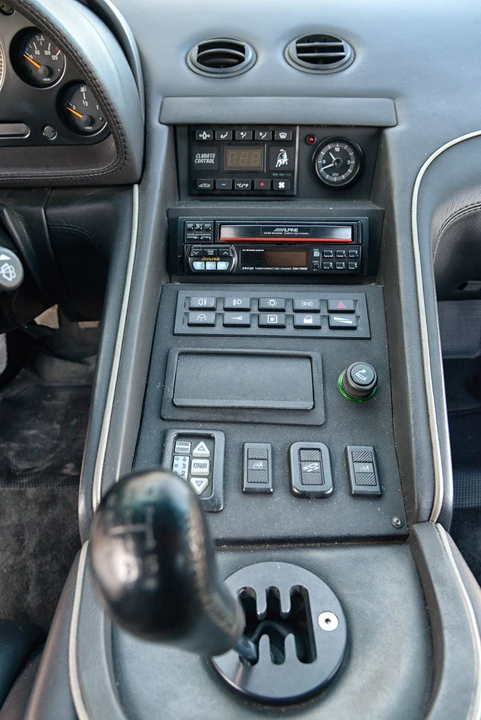 Lamborghini Diablo VT - Image 13 of 25