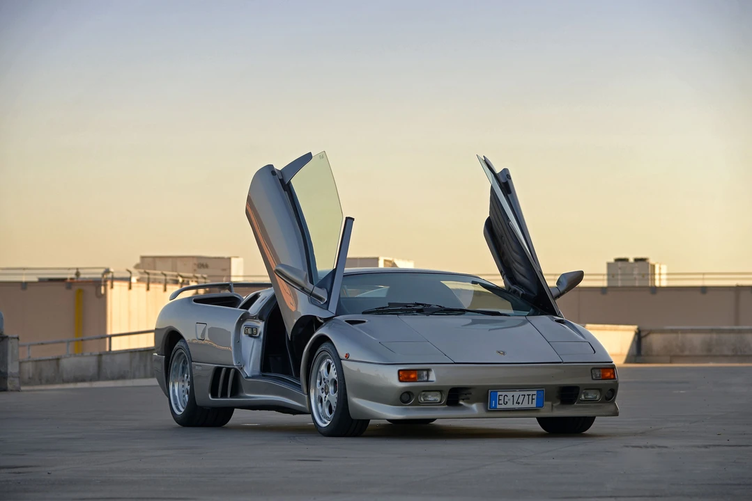 Lamborghini Diablo VT - Image 2 of 25