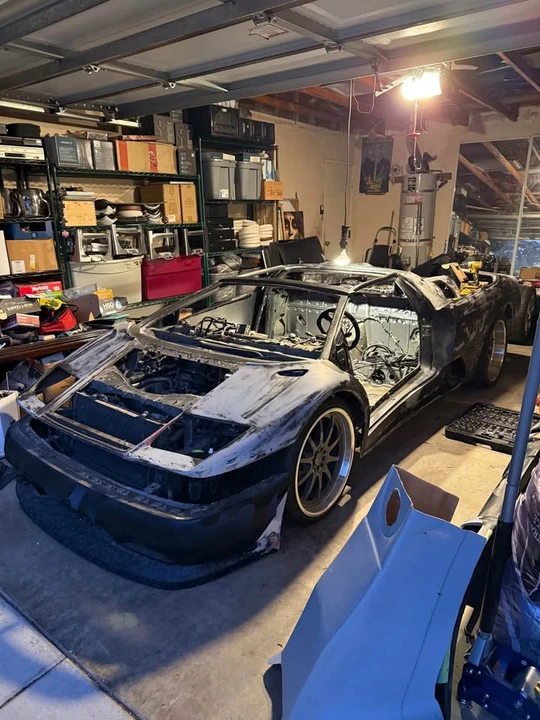 Lamborghini Diablo - Image 6 of 10