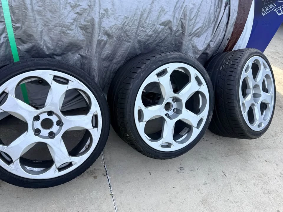 Parts & Memorabilia Wheels - Image 2 of 9