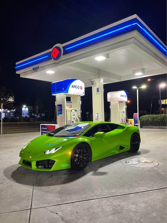 Lamborghini Huracan - Image 2 of 9