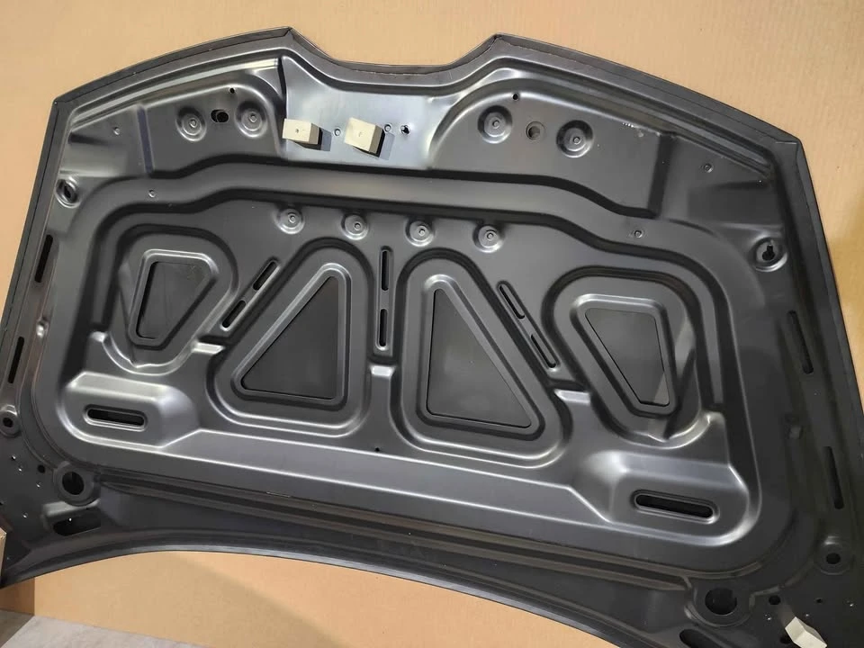 Parts & Memorabilia Bodywork - Image 3 of 5