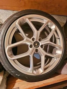 Lamborghini Huracan Wheels and Tires Take Offs