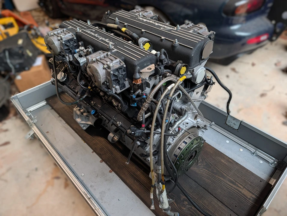 Parts & Memorabilia Engines - Image 9 of 31