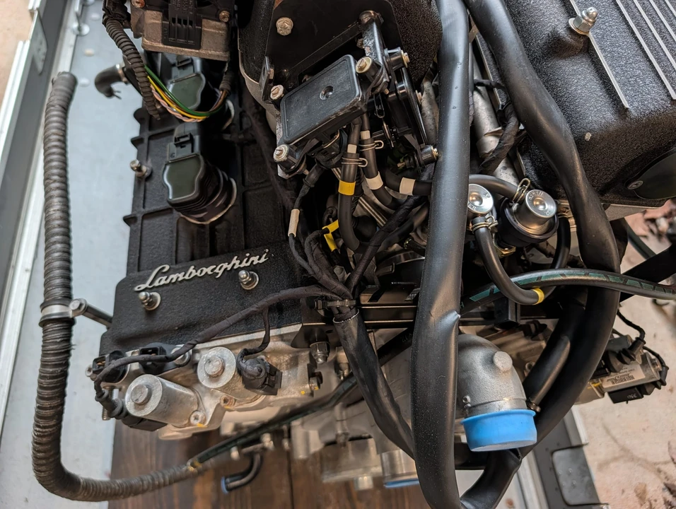 Parts & Memorabilia Engines - Image 10 of 31