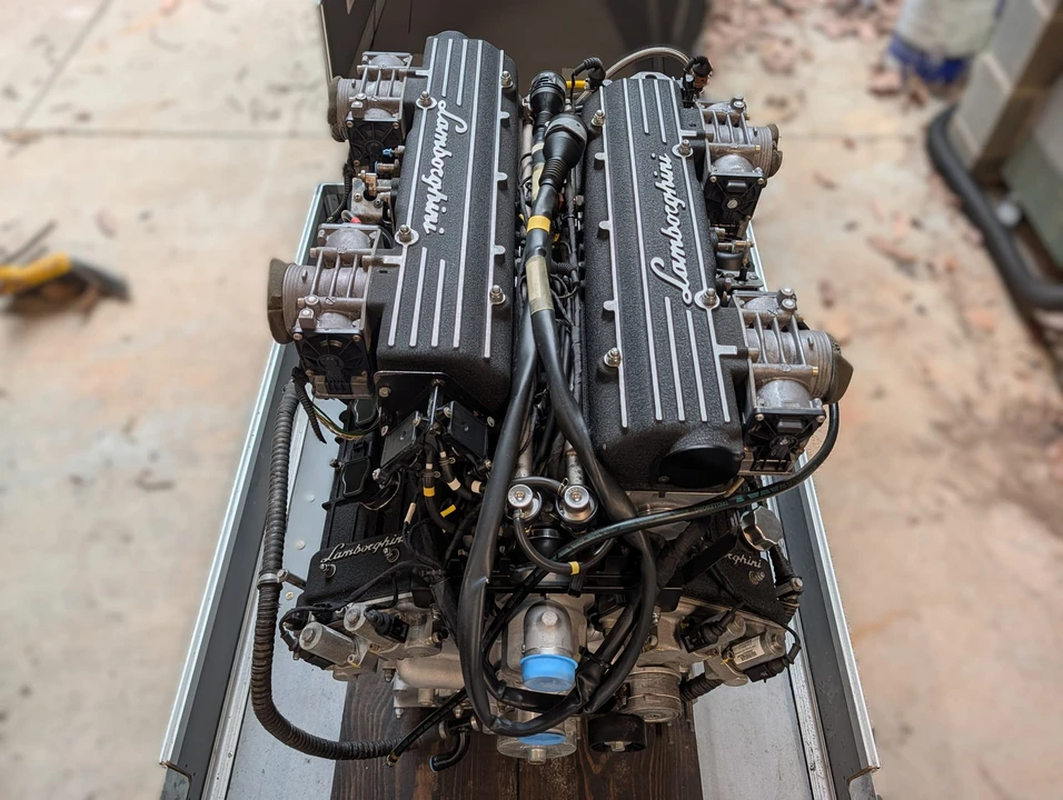 Parts & Memorabilia Engines - Image 4 of 31