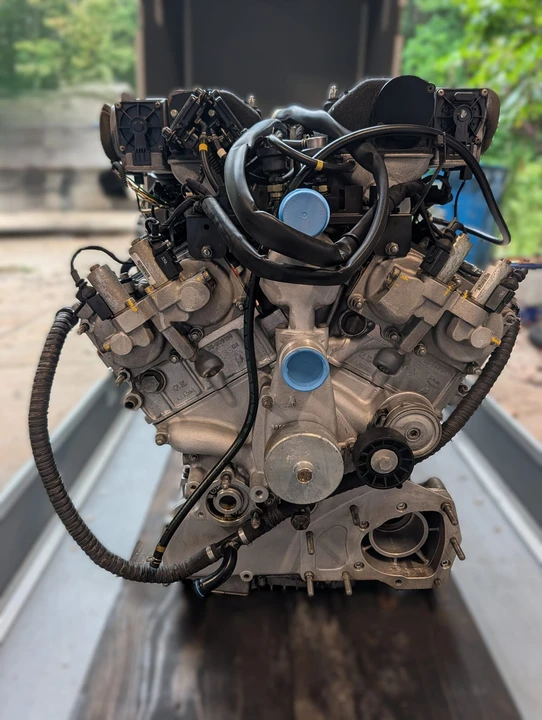 Parts & Memorabilia Engines - Image 12 of 31