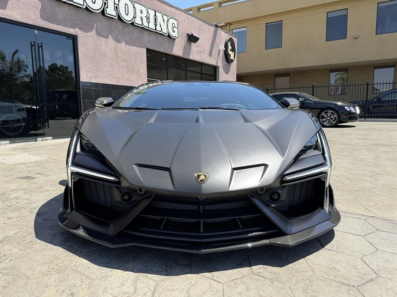 2025 Lamborghini Revuelto - Image 3 of 20