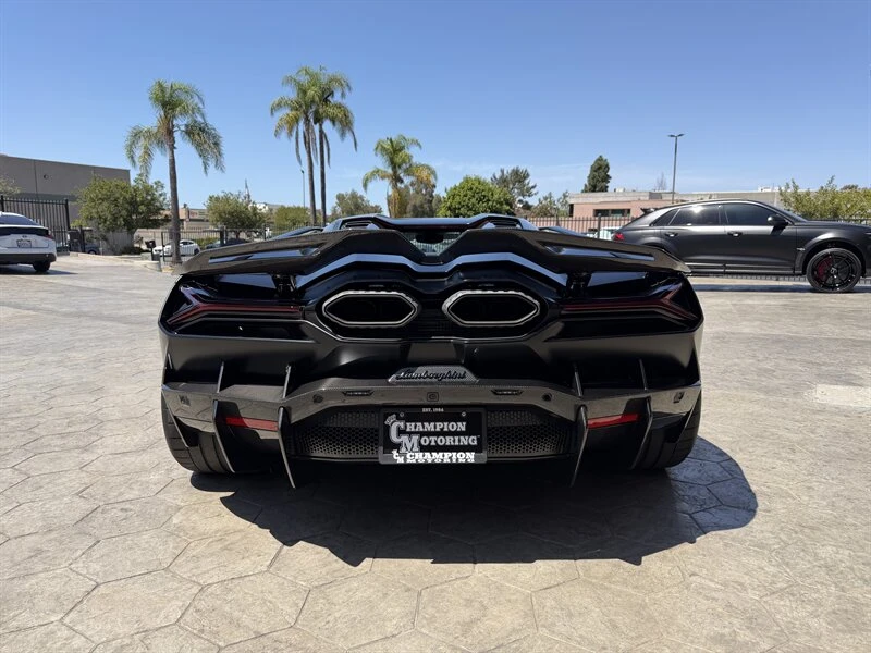 2025 Lamborghini Revuelto - Image 8 of 20