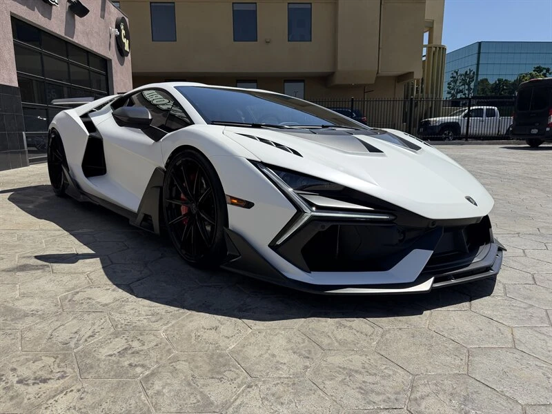 2026 Lamborghini Revuelto - Image 4 of 22