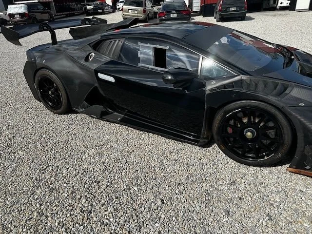 2018 Lamborghini Huracan LP640-4 Performante - Image 7 of 15