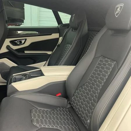 2023 Lamborghini Urus - Image 6 of 8