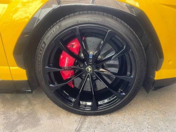 2019 Lamborghini Urus - Image 14 of 21