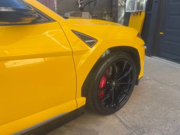 2019 Lamborghini Urus - Image 13 of 21