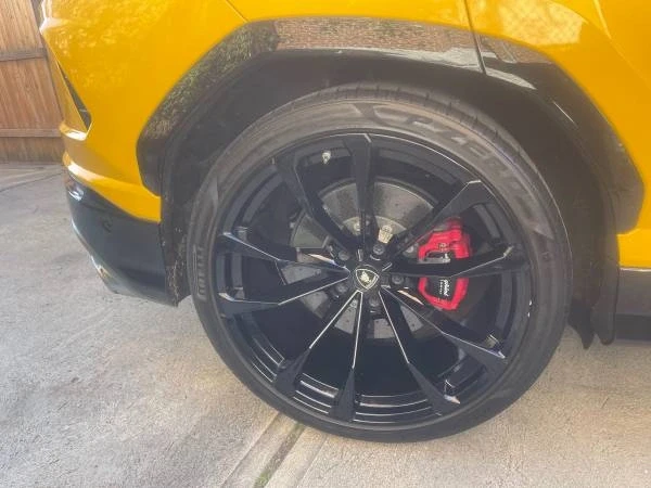 2019 Lamborghini Urus - Image 17 of 21