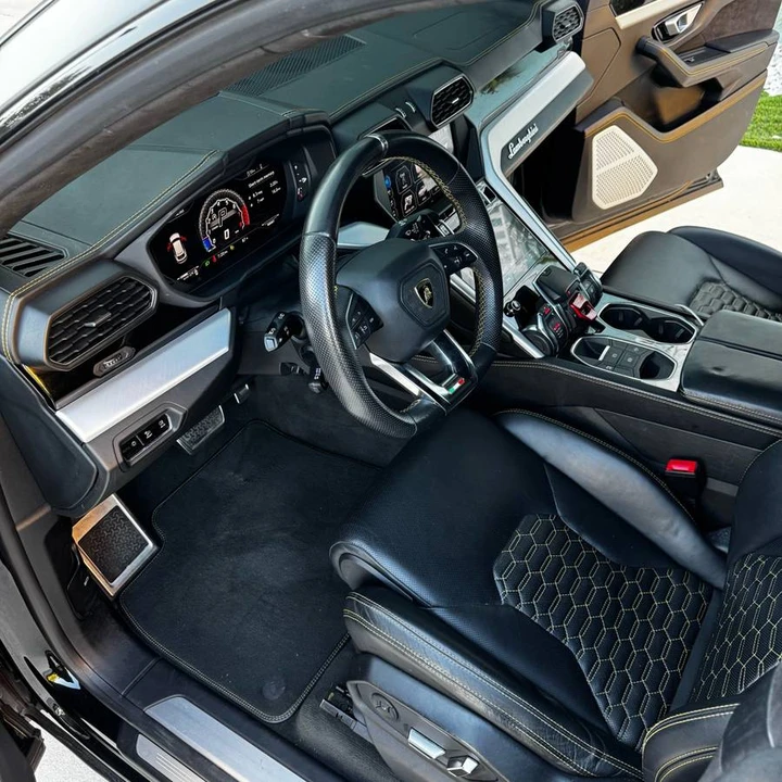 2019 Lamborghini Urus - Image 8 of 18