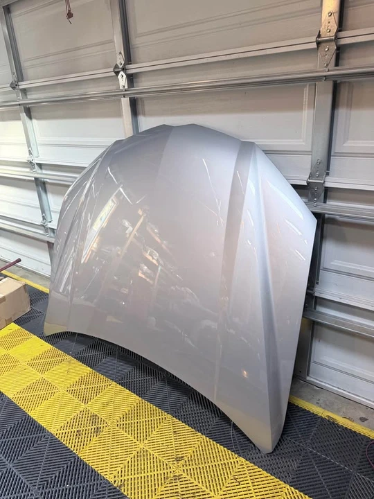 Parts & Memorabilia Bodywork - Image 2 of 2