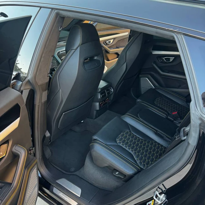 2019 Lamborghini Urus - Image 11 of 15