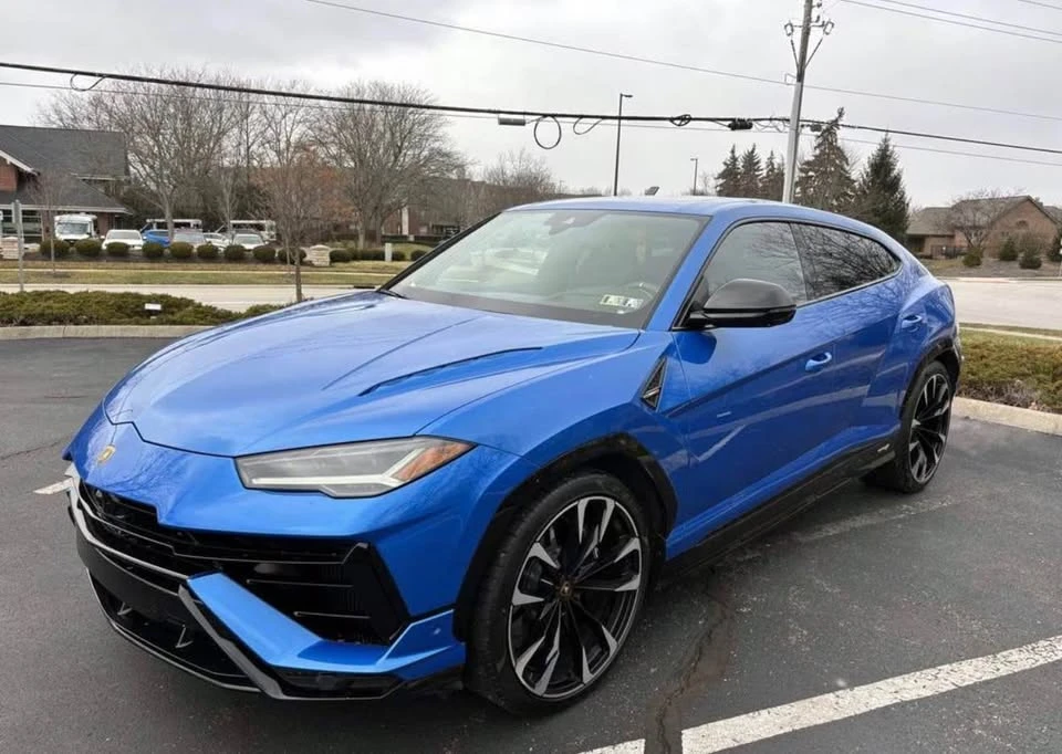 Lamborghini Urus S - Image 3 of 5