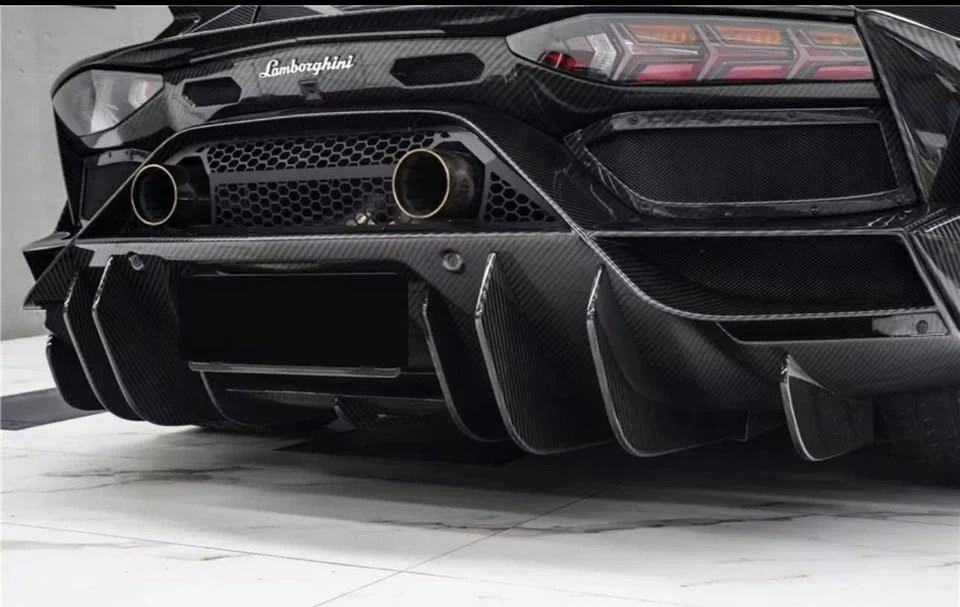 2011 Lamborghini Aventador LP700-4 - Image 4 of 4