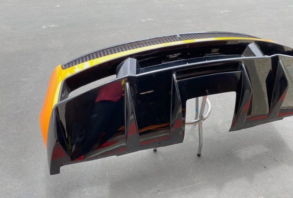 2004 Parts & Memorabilia Bodywork - Image 3 of 10