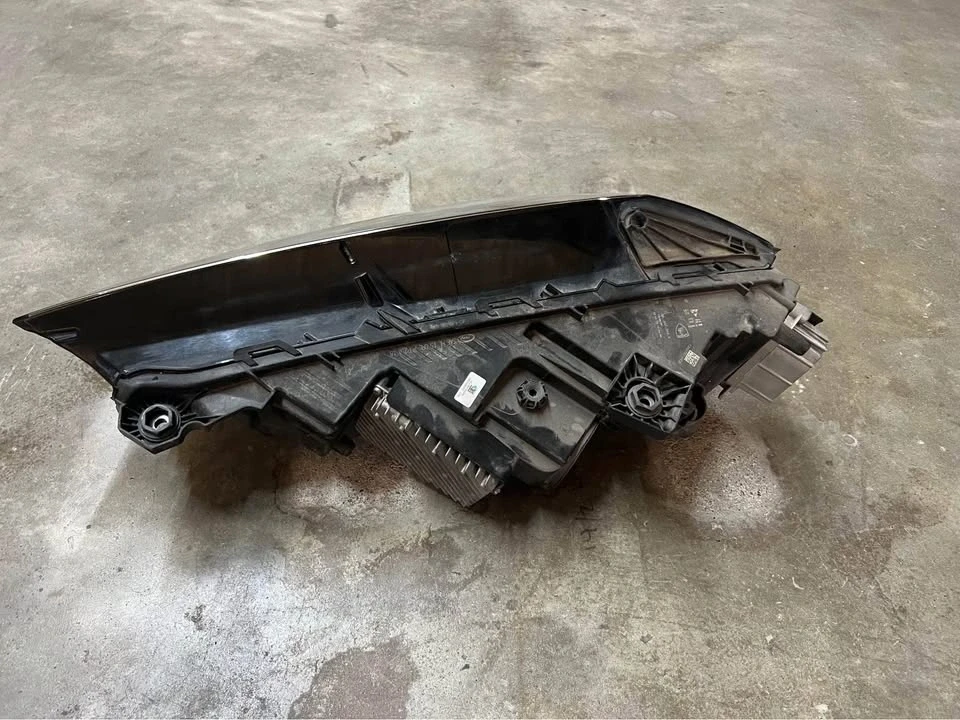 Parts & Memorabilia Bodywork - Image 3 of 4