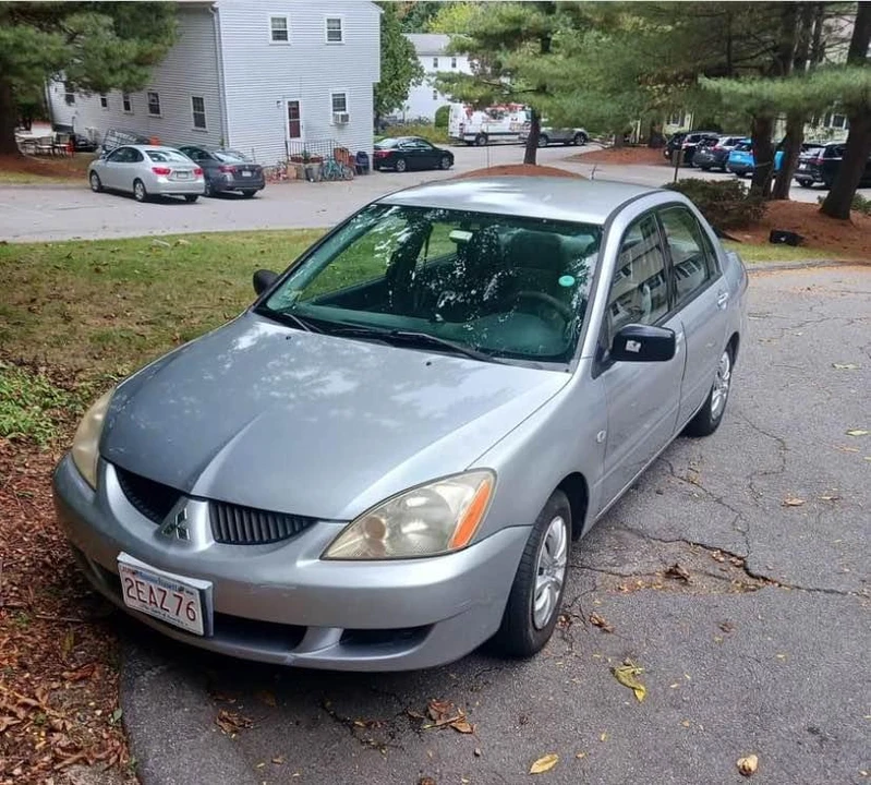 2004 Mitsubishi Lancer 7th Gen - Image 2 of 3