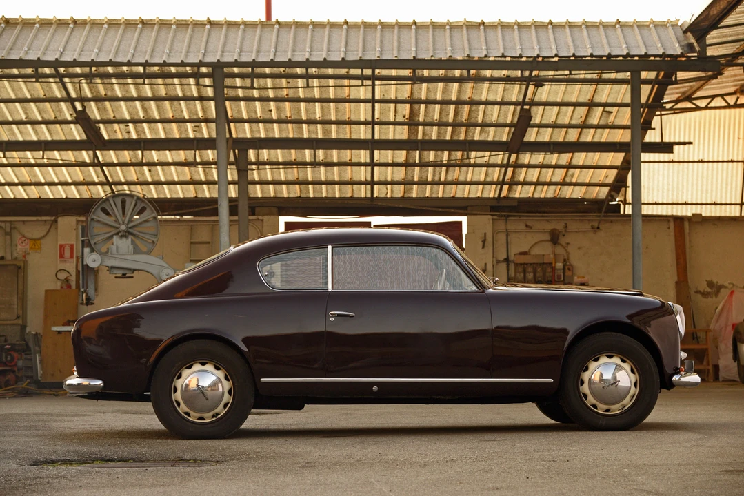 Lancia Aurelia - Image 2 of 30