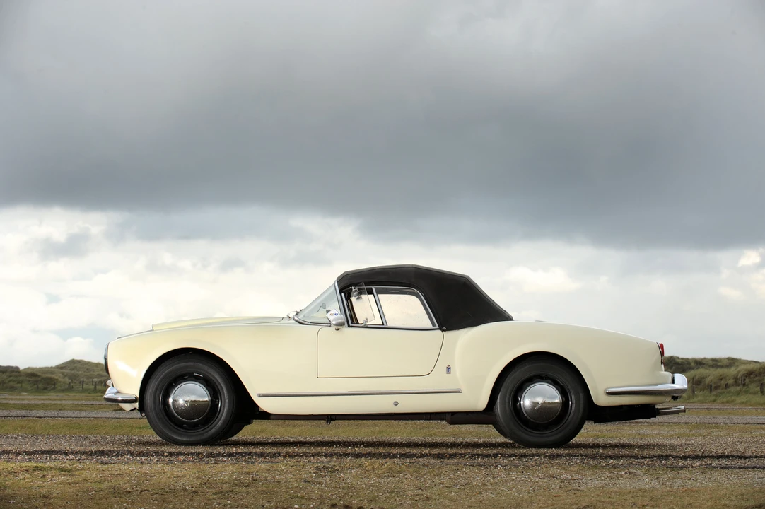 1955 Lancia Aurelia - Image 15 of 15