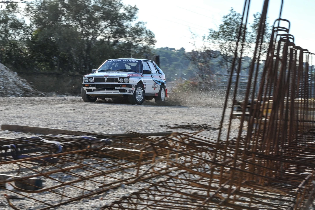 Lancia Delta 1st Gen - Image 16 of 31