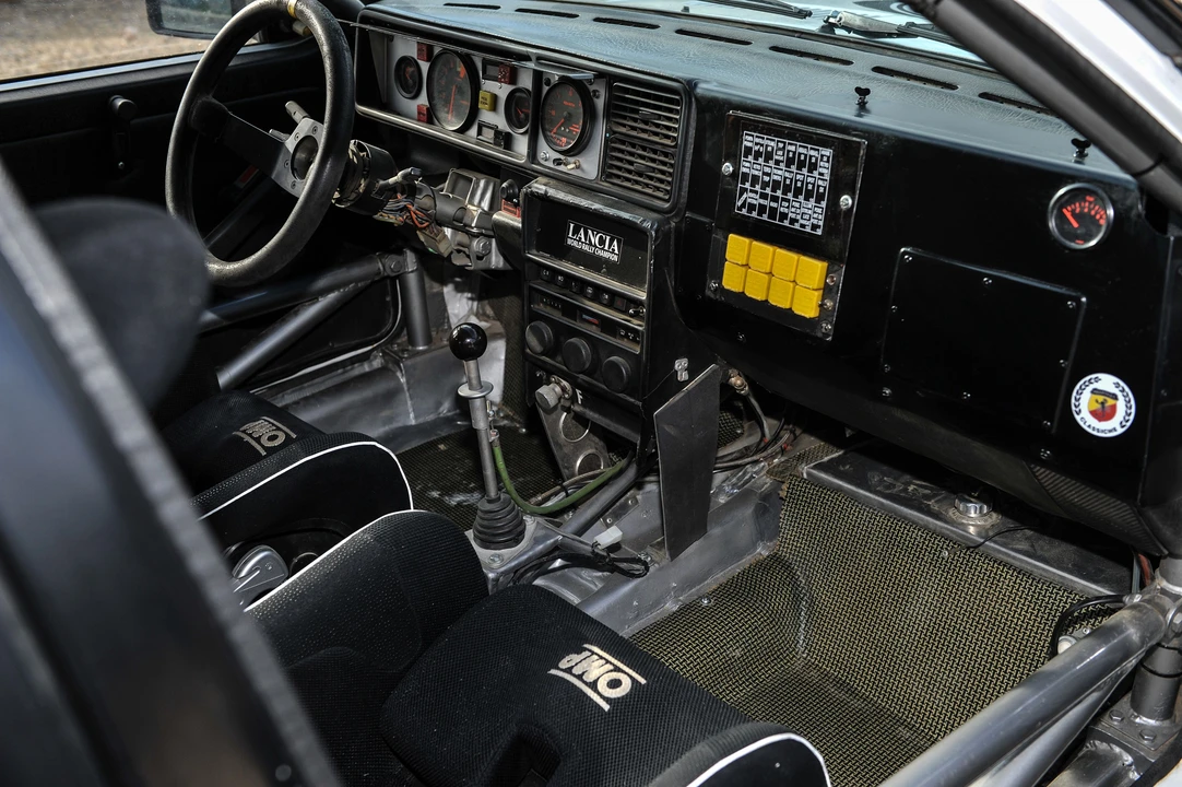 Lancia Delta 1st Gen - Image 25 of 31