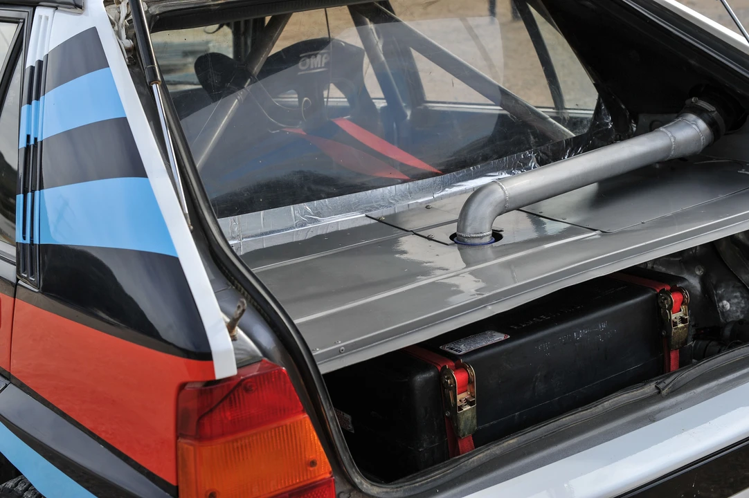 Lancia Delta 1st Gen - Image 31 of 31
