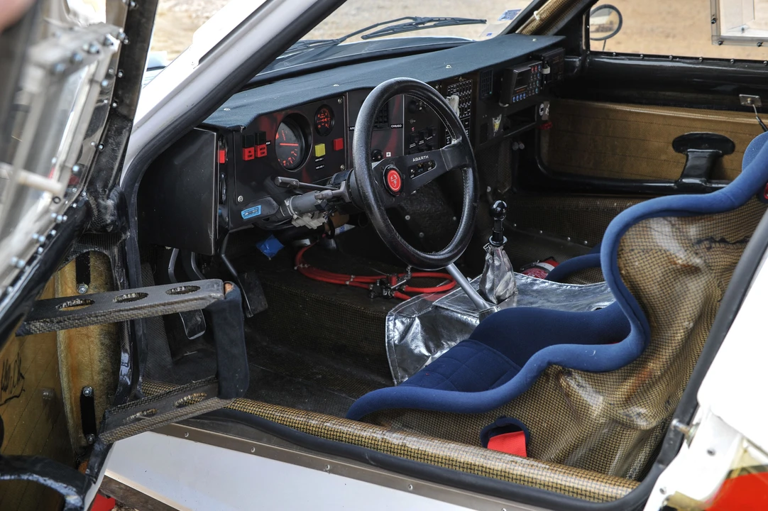 Lancia Delta 1st Gen - Image 22 of 31