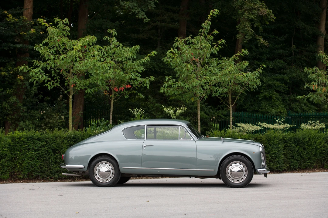 1957 Lancia Aurelia - Image 10 of 31