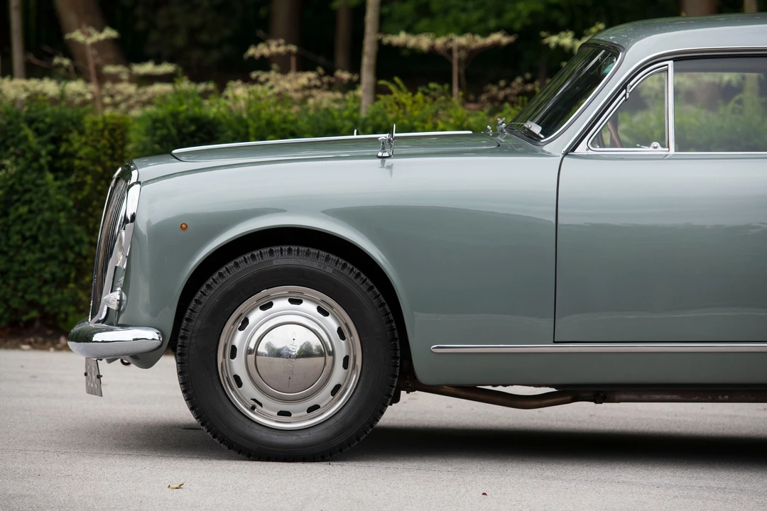 1957 Lancia Aurelia - Image 17 of 31