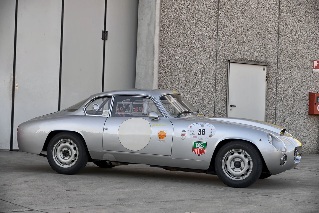 Lancia Flaminia - Image 12 of 21
