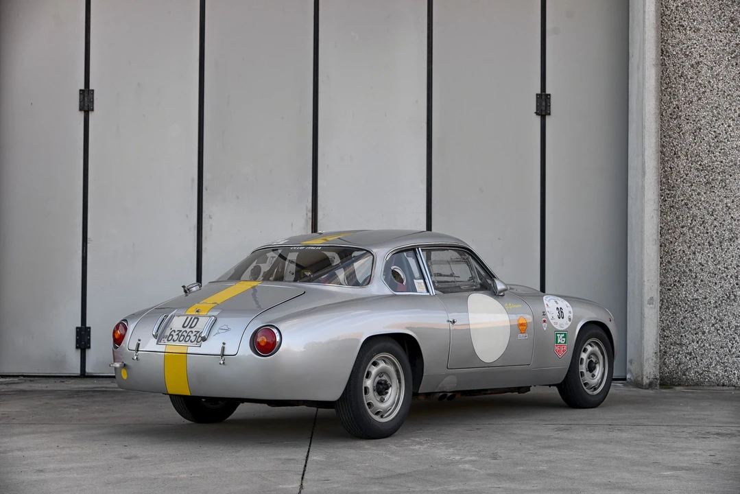 Lancia Flaminia - Image 13 of 21