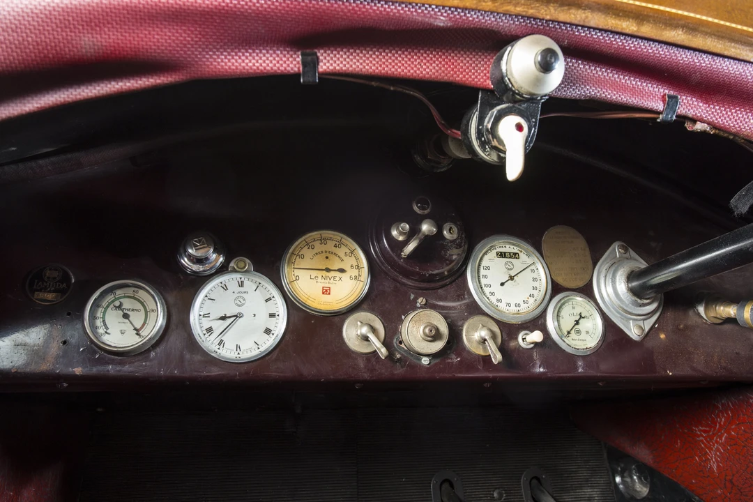 Lancia - Image 4 of 14