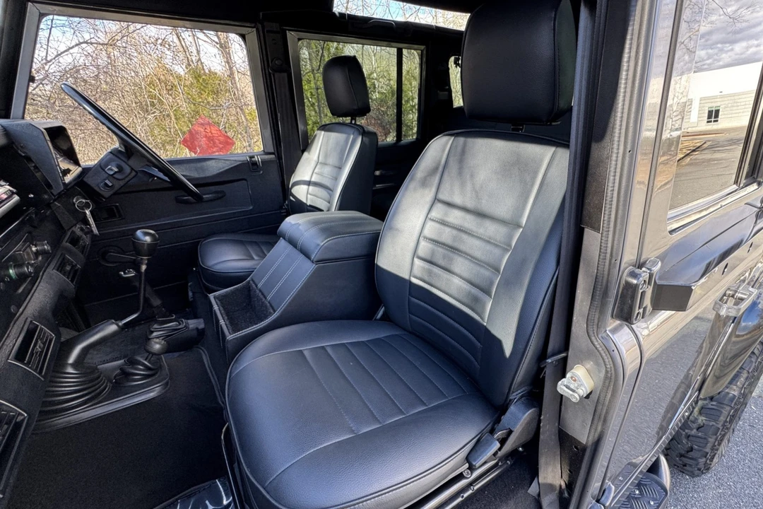 Land Rover Defender 110 - Image 4 of 8