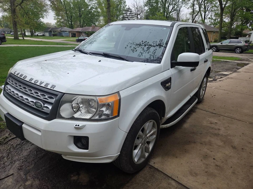 2011 Land Rover Freelander - Image 9 of 9