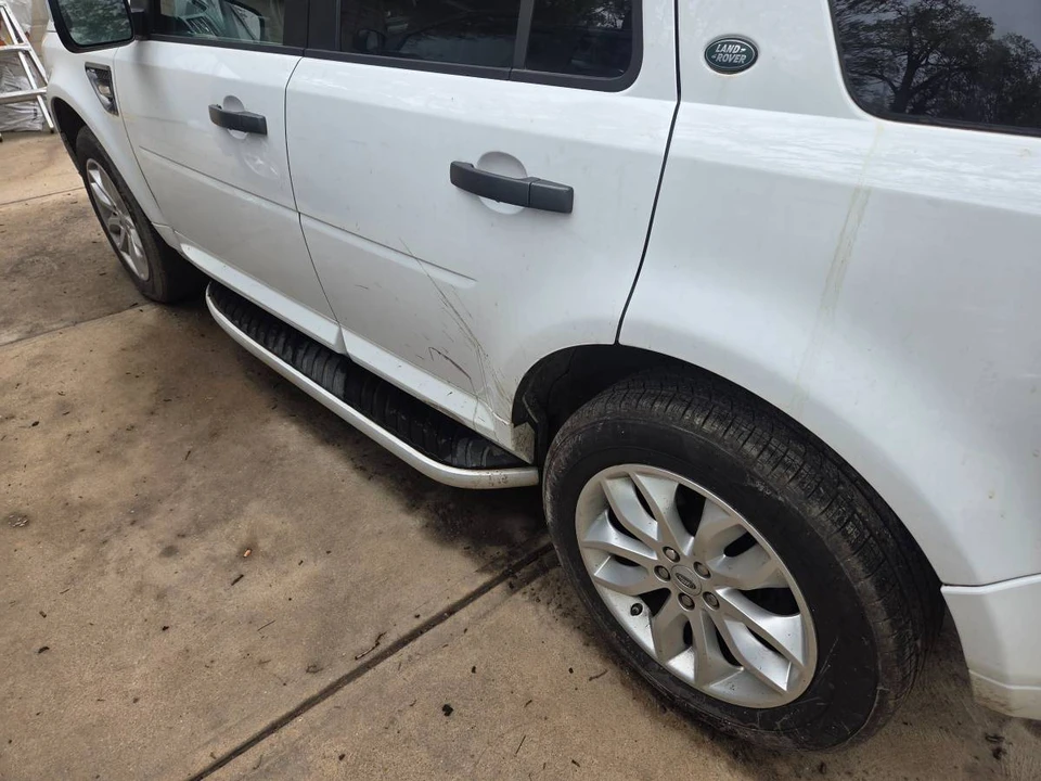 2011 Land Rover Freelander - Image 7 of 9