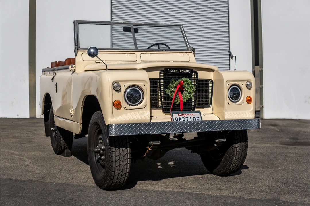 Land Rover Series II/IIA 88 - Image 3 of 31