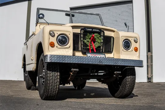 Land Rover Series II/IIA 88 - Image 3 of 31