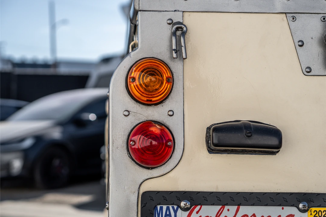Land Rover Series II/IIA 88 - Image 31 of 31